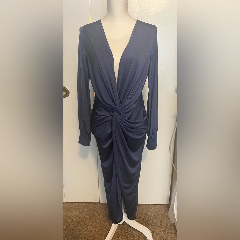 NWT Blueish Purple Boohoo deep v neck dress, US size 8